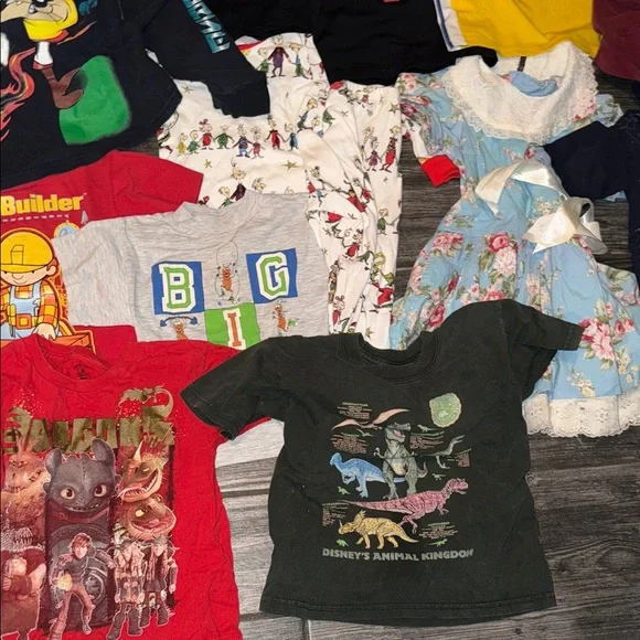 30 pc vintage kids Warner Bros. Black Looney Tunes Kids Disney jersey lot - Picture 9 of 16